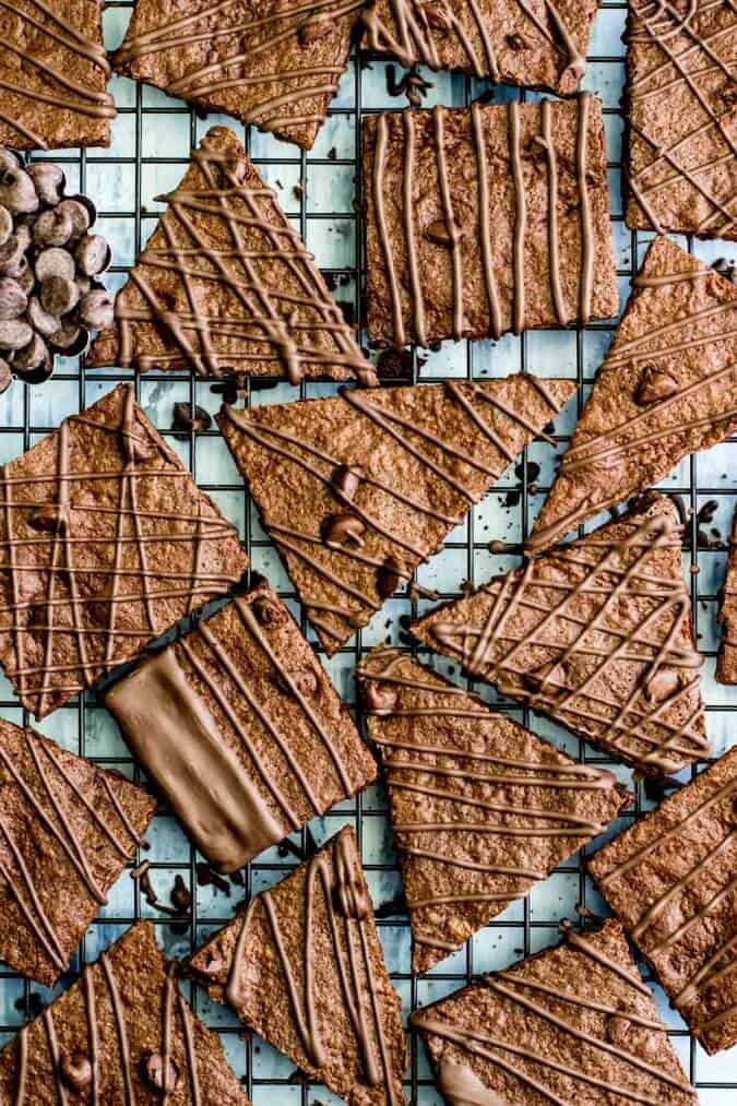 How to make homemade brittle BROWNIE BARK! Easy and so much cheaper than buying from the store! #brownie #browniebrittle #chocolate #sugarspunrun Overhead of chocolate covered brownie bark