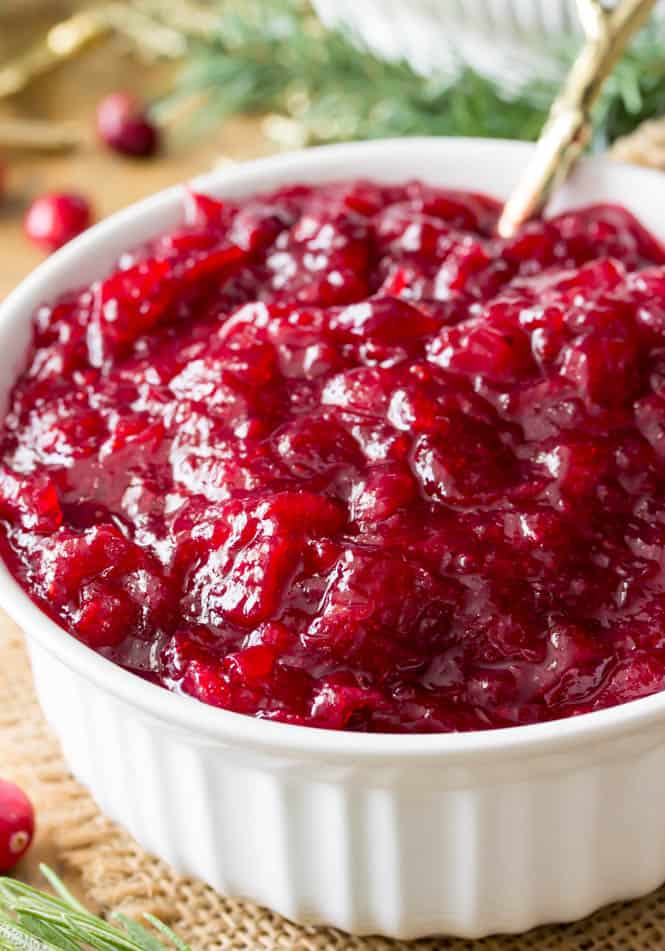 This homemade CRANBERRY SAUCE is so easy to make! It got rave reviews last Thanksgiving so I'm making it again! #thanksgivingrecipe #cranberrysauce Fresh homemade cranberry sauce