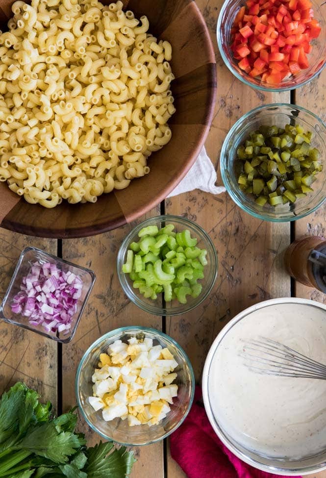 How to make the BEST Macaroni Salad! #macaronisalad #pastasalad #recipe #potluckrecipe #cookoutfood #summerrecipe Macaroni salad ingredients
