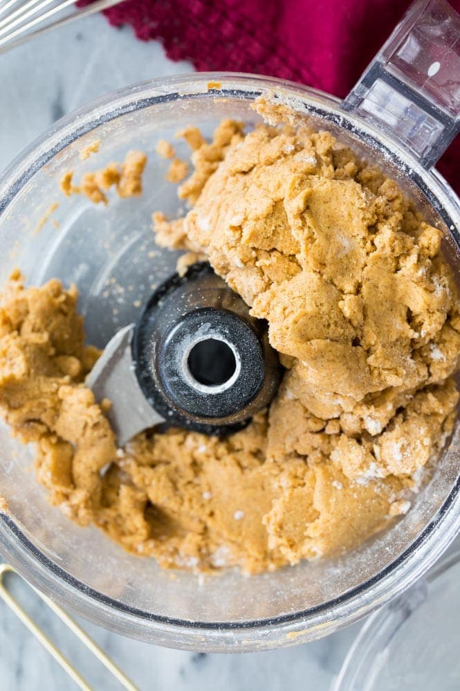 How to make the BEST Pumpkin Scones! These are so good! #fallbaking #pumpkinrecipe #scones #breakfast Making pumpkin scone dough in food processor