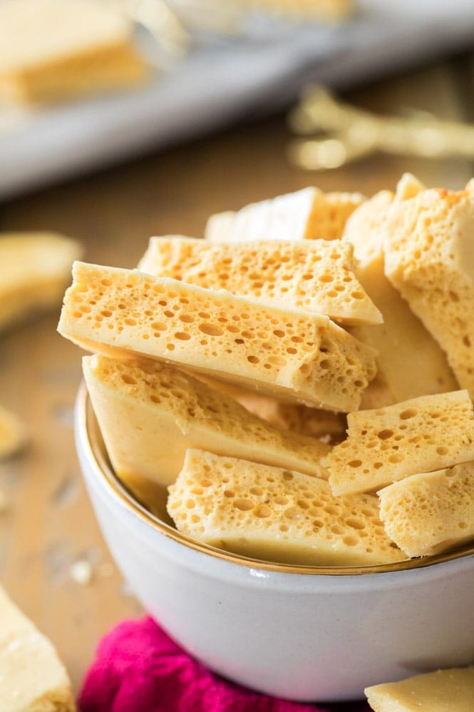 How to make HONEYCOMB CANDY! This Honeycomb recipe requires only a few simple ingredients and steps! #candyrecipe #christmascandy Golden honeycomb from my honeycomb recipe